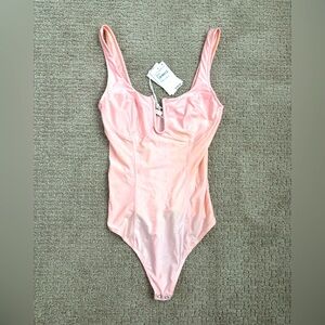 NWT Good American Pink Satin Bodysuit, Size 1 (small)